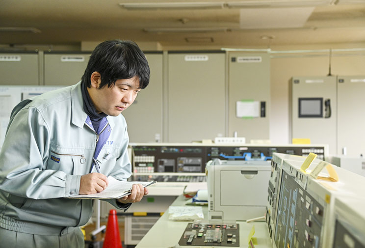 維持管理部門　施設運転管理責任者（工業用水施設）　萩原さん